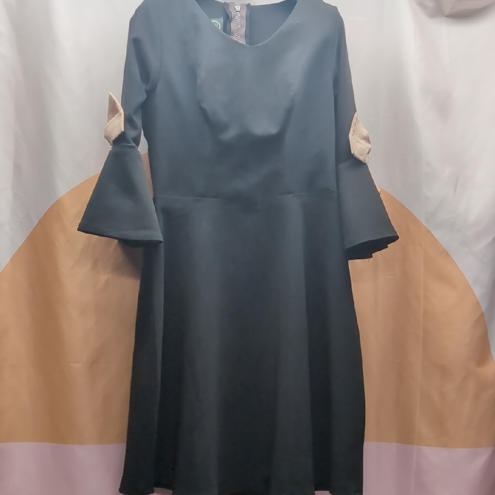 Elegant Brown Dress with Bow Sleeve Design